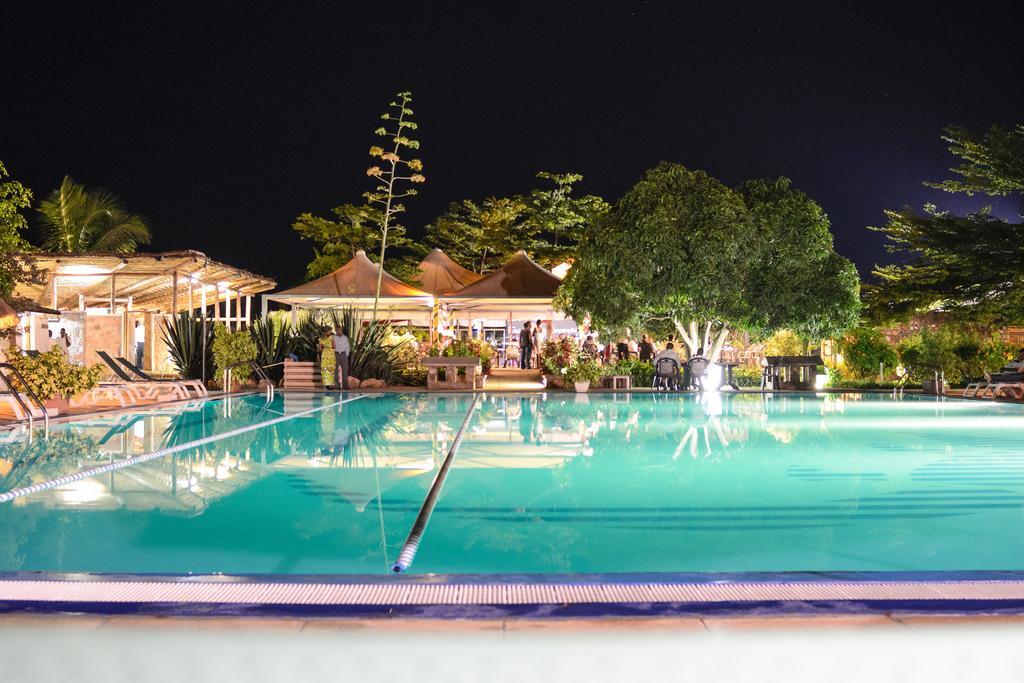 Hotel Club Du Lac Tanganyika Bujumbura Exterior photo