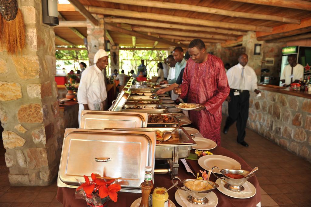 Hotel Club Du Lac Tanganyika Bujumbura Exterior photo